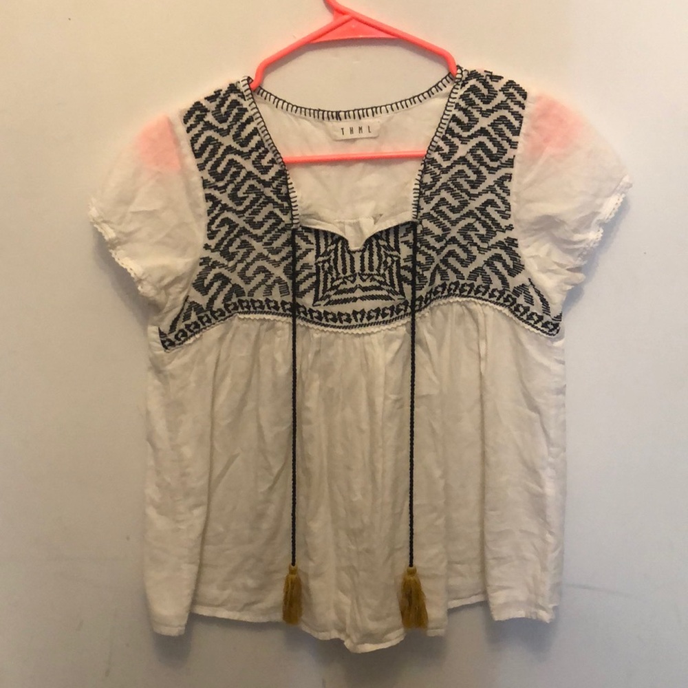Perfect for warm weather top. So cute